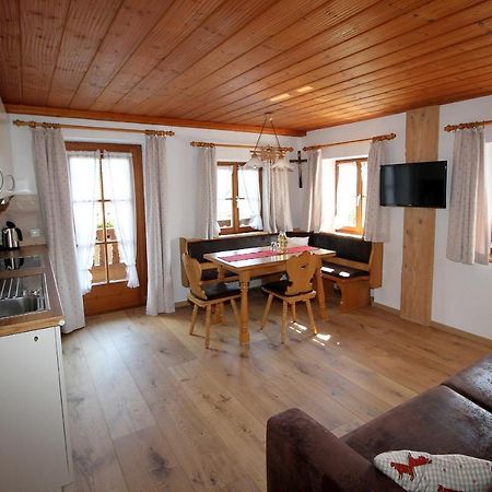 Ferienwohnung Schifterhof Ruhpolding Szoba fotó